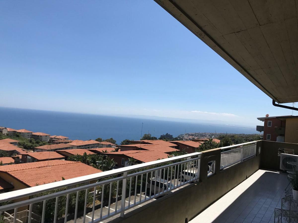 Casa Mira Apartment Aci Trezza Luaran gambar
